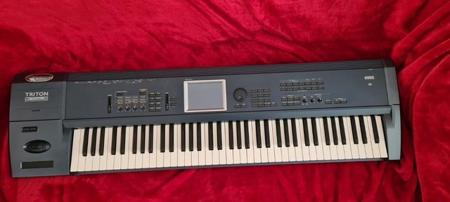 Image 2 of Korg Triton Extreme 72 KeyBoard with MOSS card and 3 gig RAM