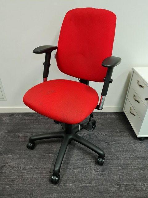 Preview of the first image of Brilliant red office/meeting/task/desk ergonomic adjustable.