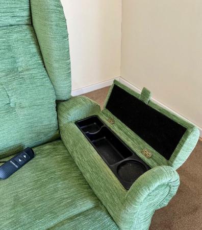 Image 4 of LUXURY ELECTRIC RISER RECLINER GREEN CHAIR ~ CAN DELIVER