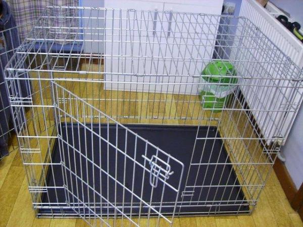 Image 1 of Extra Large Collapsible 42 Inch Savic Dog Residence Crate