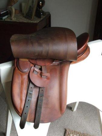 Image 2 of Turf and Travel 'Fulmer' saddle