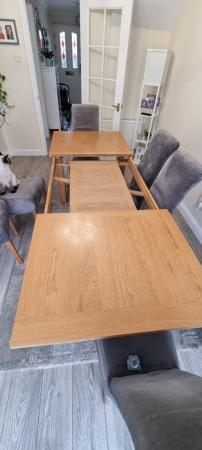 Image 3 of Oak extendable dinning table