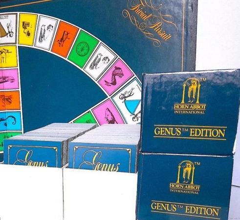 Image 2 of TRIVIAL PURSUIT from 1985 - THE MASTER GENUS SET