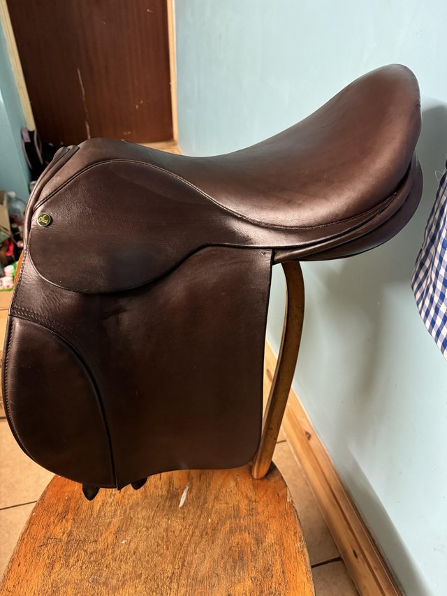 Preview of the first image of Ideal Working Hunter Saddle Wide.