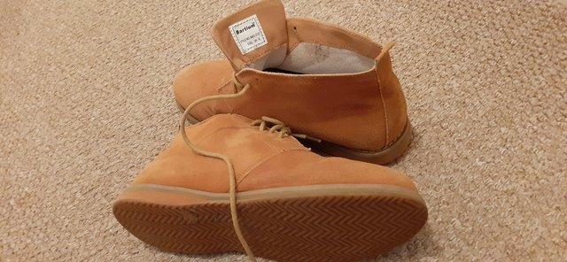 Image 2 of Men's casual sand boots(size 8)