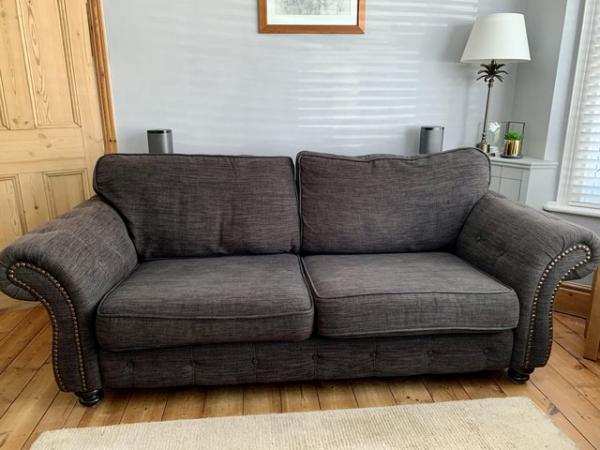 Image 2 of Sofa/ 3 piece suite set.