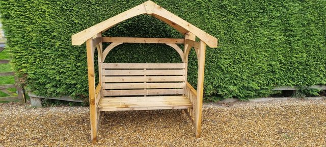 Preview of the first image of Appleton arbour. New and ready for collection.