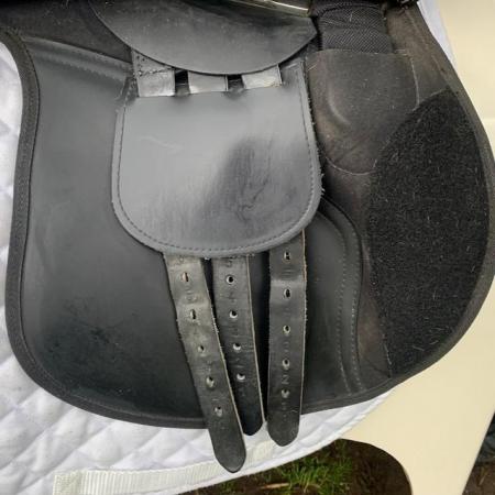 Image 10 of Saddle Company 16.5” GP Verona saddle (S3130)