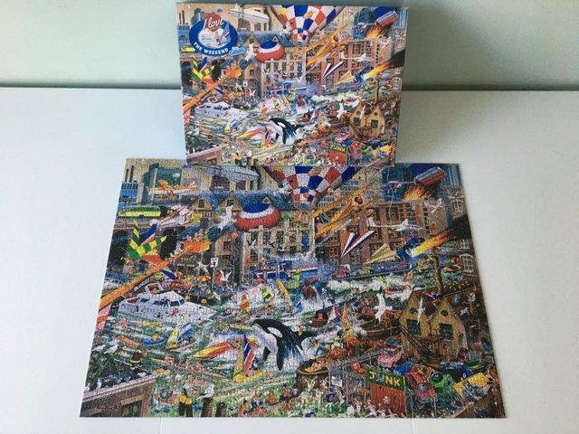 Preview of the first image of Gibson 1000 piece jigsaw titled I Love Weekends.