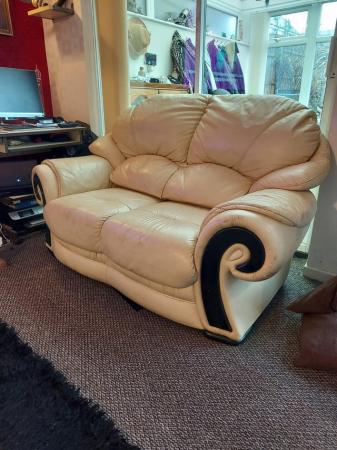 Image 2 of 2 seater leather sofa very good condition