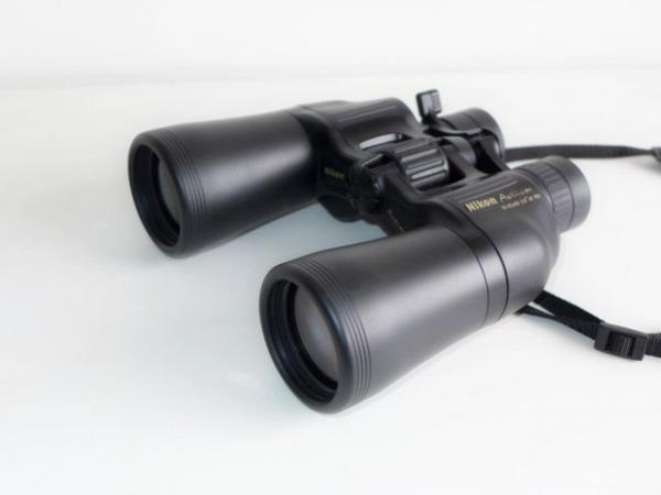 Image 3 of Nikon Action 10-22 x 50 ZOOM binoculars with case and caps