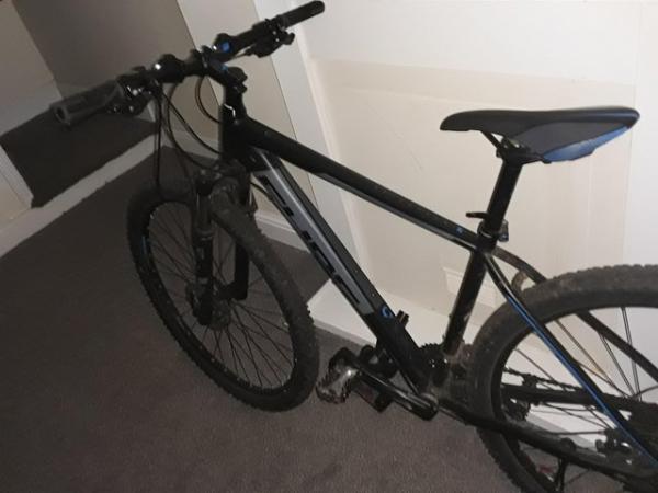Image 1 of Cube attention 29 push bike