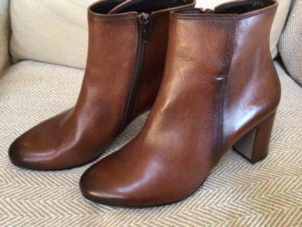 Image 2 of Gabor ladies leather boots, new.