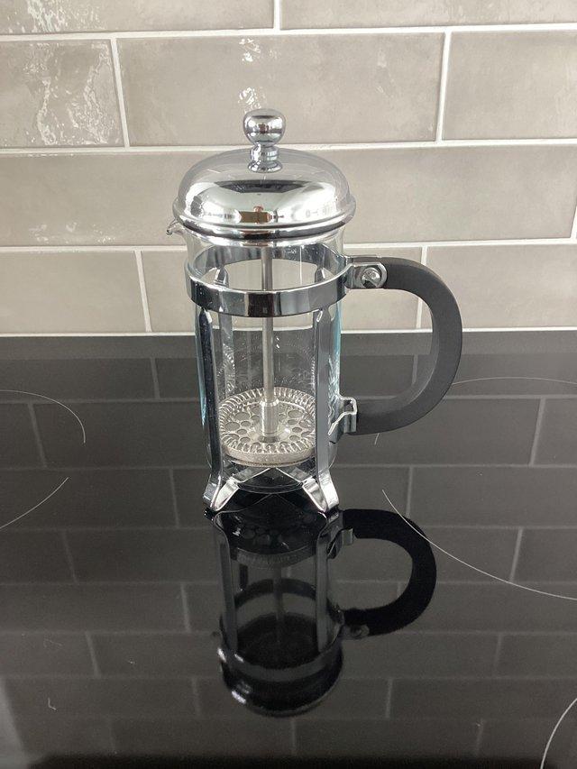 Preview of the first image of La Cafetière small size coffee pot.