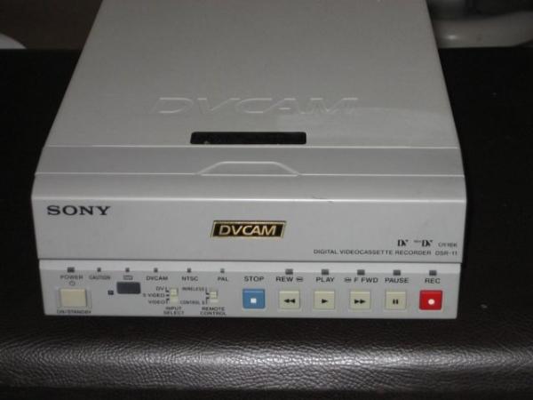 Image 2 of Sony DV CAM DSR11 Deck  Player/Recorder
