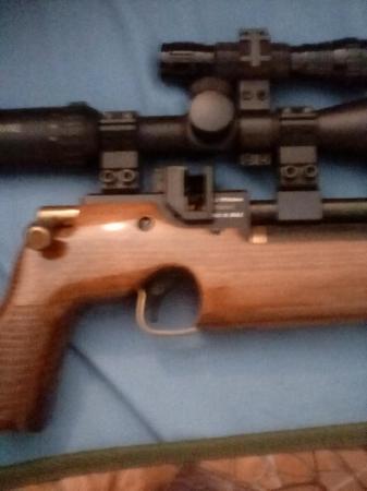 Image 3 of Air arms s200 good condition hawk tell