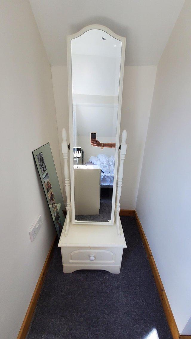 Preview of the first image of White Vanity mirror with drawer.