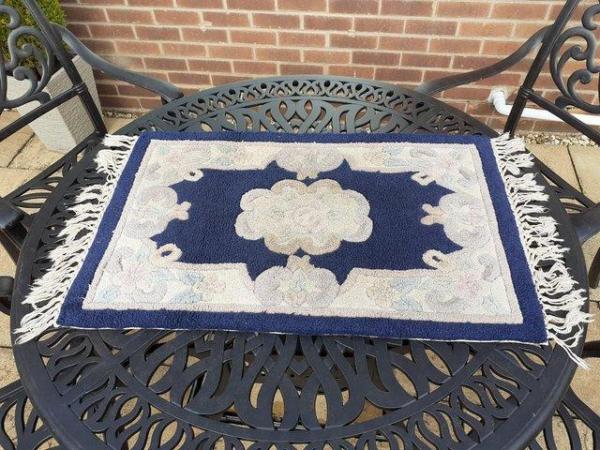Image 3 of Sculptured Carpet *Blue with white and other subtle colours