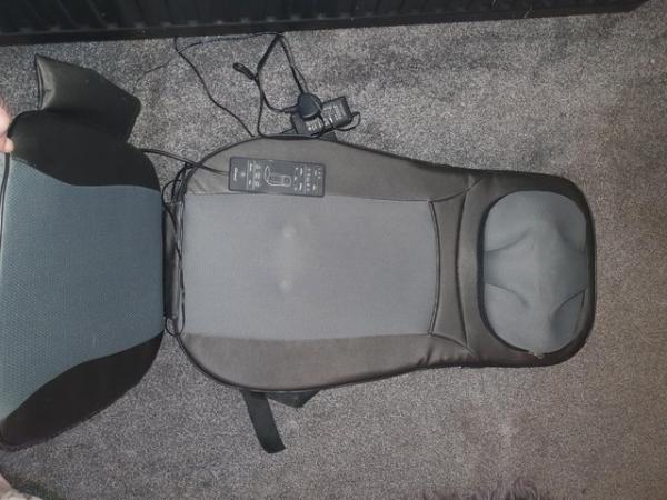Image 1 of Massage chair with heat