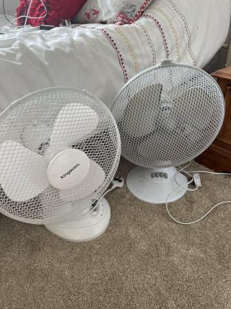 Image 3 of Tower fan and 2 desk top fans
