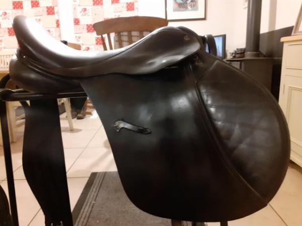 Image 1 of Frank Baines Quality Saddle G.P. 17.5 inch 2X wide Black