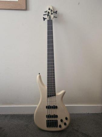 Image 3 of Bass giutar Eighties era instrument