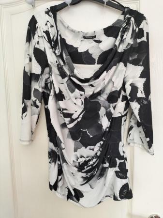 Image 1 of Roma black and white top