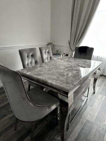 Image 1 of Marble table x 4 velvet chairs