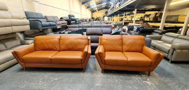 Preview of the first image of Fellini Alaska Brittany tan leather 3+2 seater sofas.