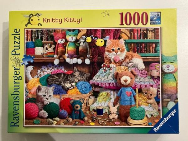 Image 1 of Ravensburger 1000 piece jigsaw titled Knitty Kitty.