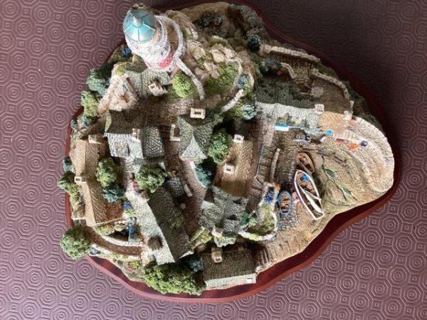 Image 16 of Lilliput Lane,Out Of The Storm.