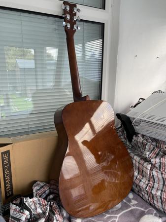 Image 3 of Yamaha 310 guitar like new