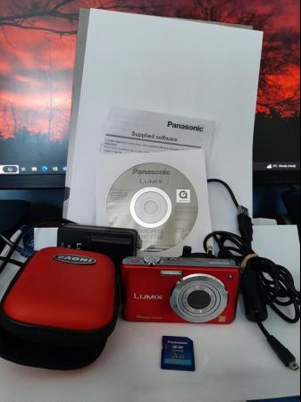 Image 3 of Panasonic Lumix DMC FS-62 10Mp Digital Camera - Metallic Red