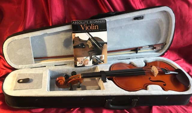 Image 3 of Violin full size for new starter.