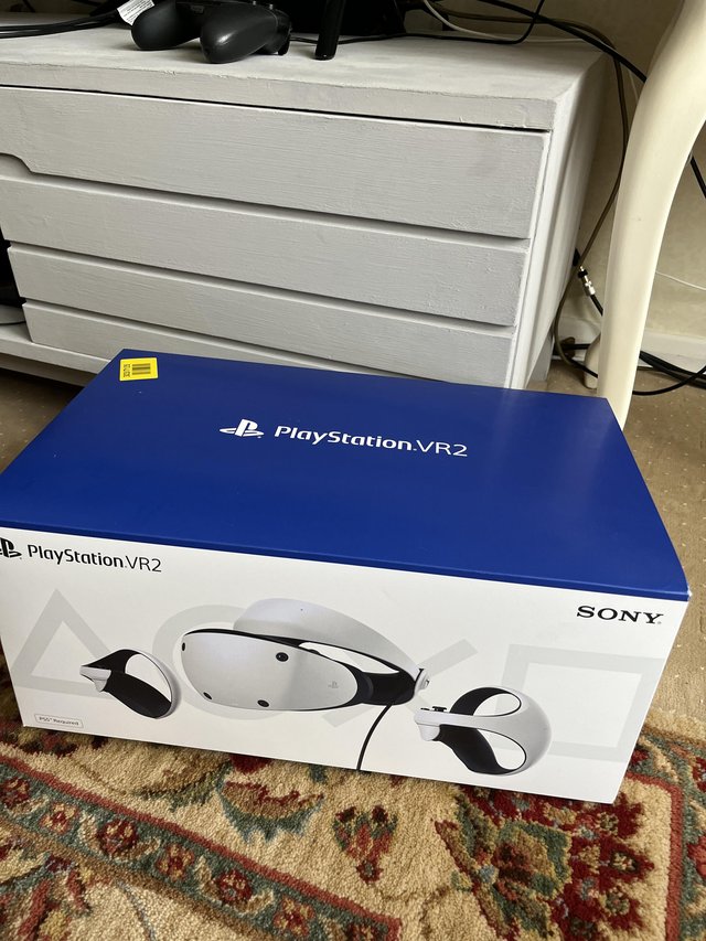 Preview of the first image of PlayStation Psvr2 headset with case all leads.