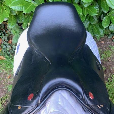 Image 5 of Kent & Masters 17.5 inch Cob Plus saddle