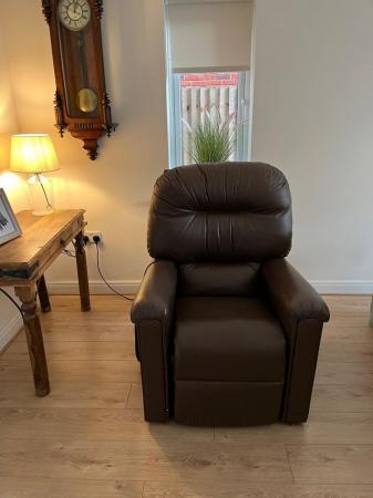 Image 2 of Adjustamatic Niagra Therapy  Blenheim style riser recliner