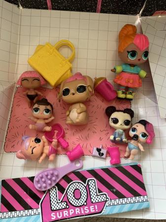 Image 1 of L.O.L. dolls set colour change babies etc