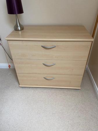 Image 3 of Matching 2 x bedside cabinets 2 x chest of drawers