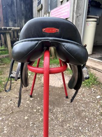 Image 1 of Hastilow concept saddle 15inch Kent and masters