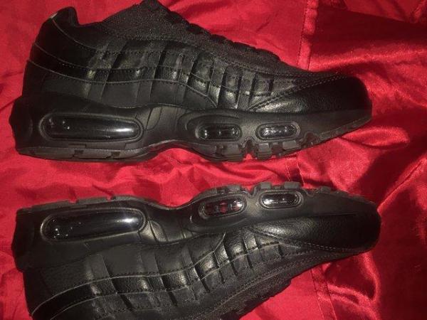 Image 3 of Black Air max 95 Retro men’s trainers for sale UK size 9