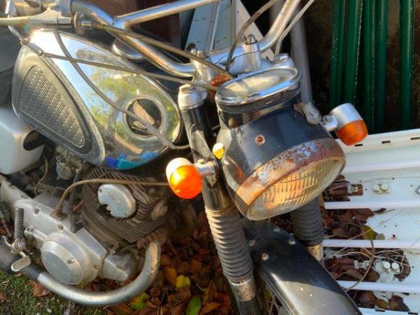 Image 17 of 1965 Honda CP77 MOTORCYCLE restoration project