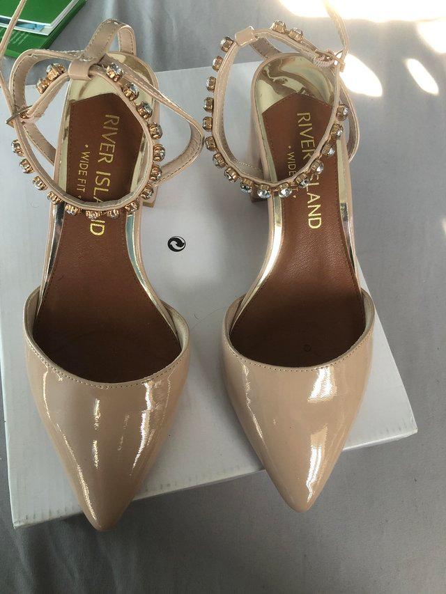 Preview of the first image of River island ladies shoes size 6.