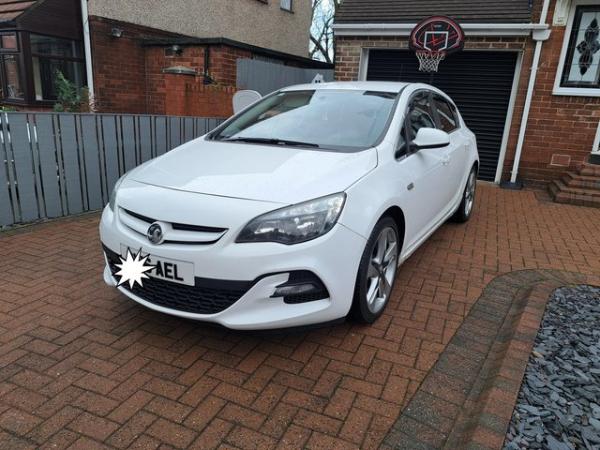 Image 3 of Vauxhall Astra Limited Addition 1.4
