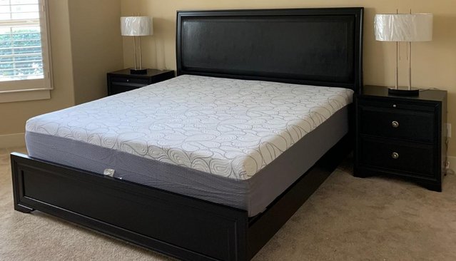 Image 1 of Bedroom Set : Super King Size Bed, 2 bedsides and mattress