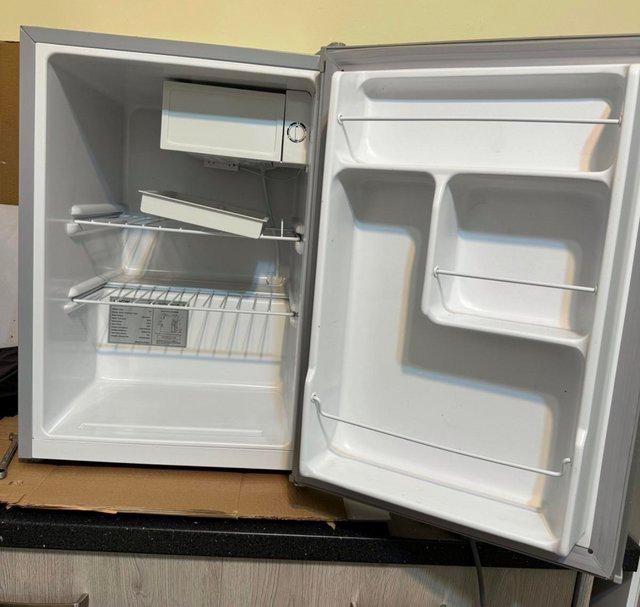Preview of the first image of Logik small fridge ++++++++++++++++++++++++.