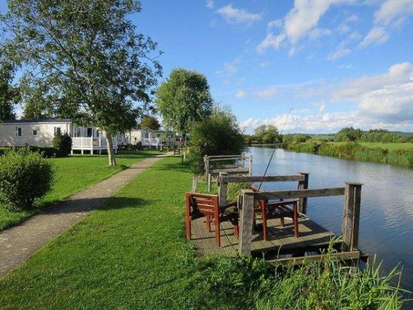 Image 9 of 2009 Willerby Granada For Sale on Riverside Park Oxfordshire