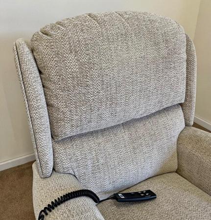 Image 4 of HSL LUXURY ELECTRIC RISER RECLINER DUAL MOTOR CHAIR DELIVERY