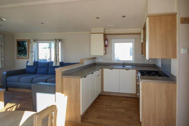 Image 9 of Willerby Avonmore 2014 static caravan at Allhallows, Kent