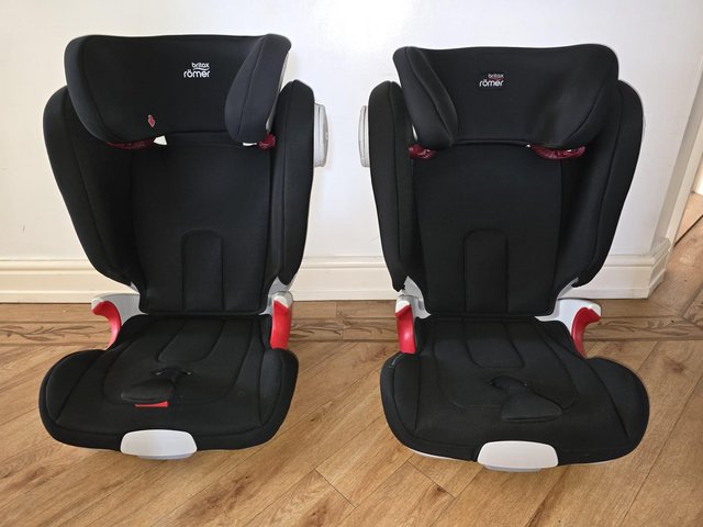 Preview of the first image of Britax romer Kidfix 2 dualfix car seat.